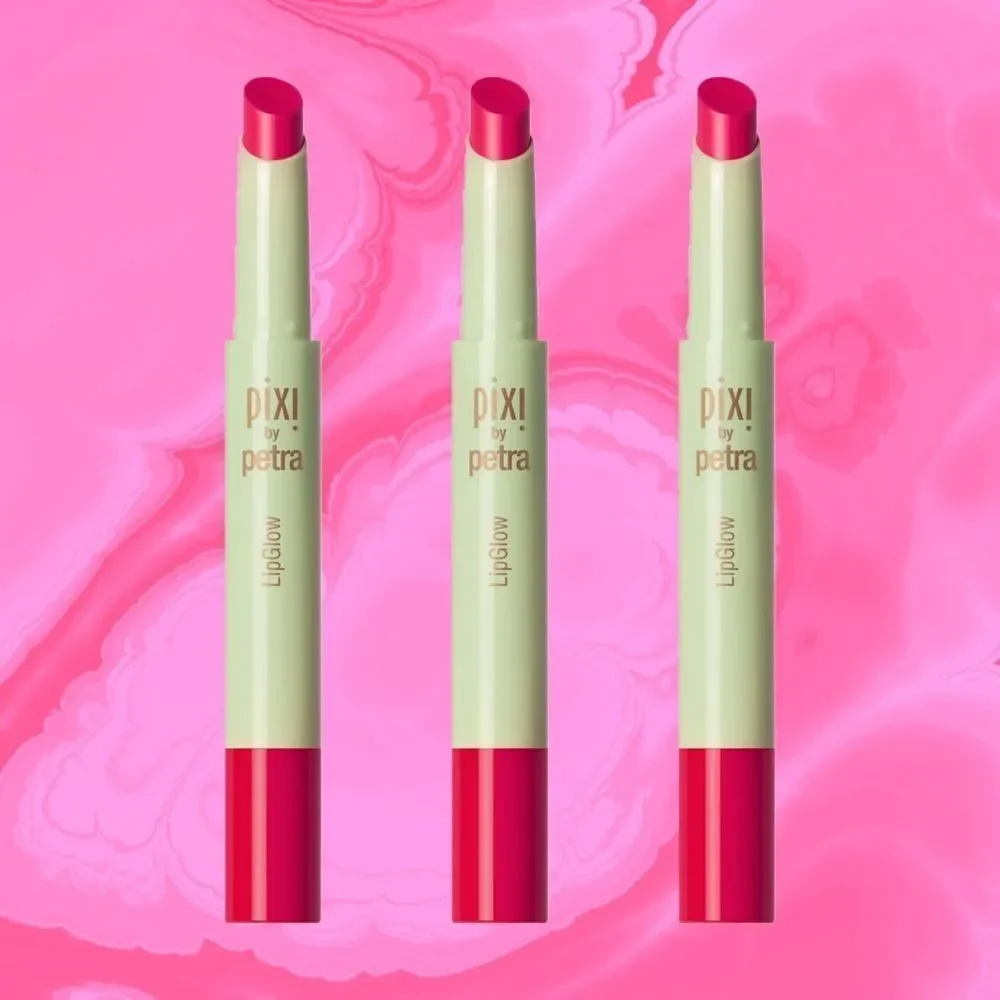 3/$20💘 Pixi by Petra LipGlow Tinted Lip Balm in Ruby